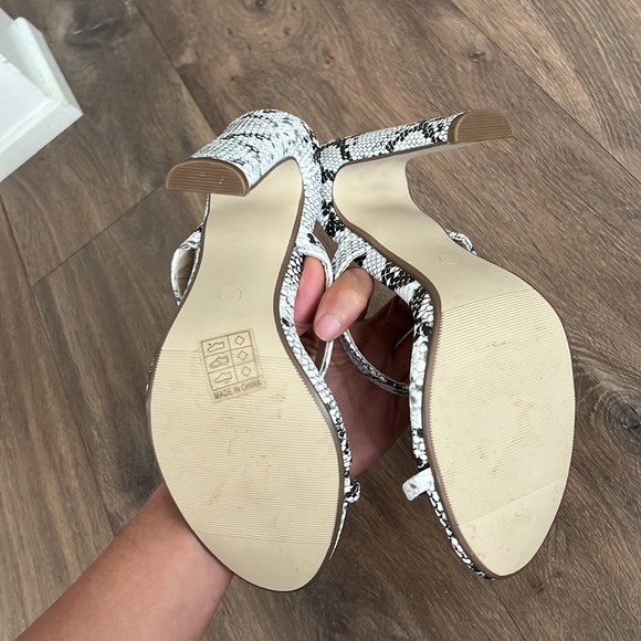 Brand new Misguided heels - Picture 3 of 3